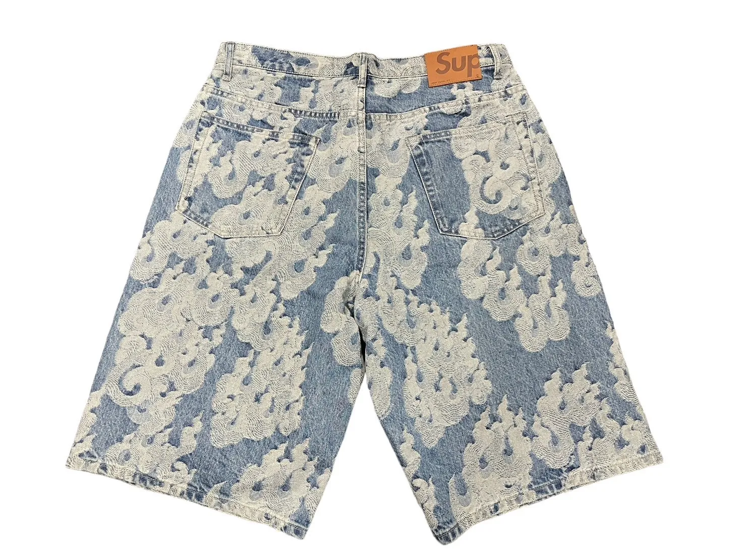 Supreme 雲模様 デニムショートパンツ 極美品 Supreme シュプリーム ショートパンツ フレイムス ジャ