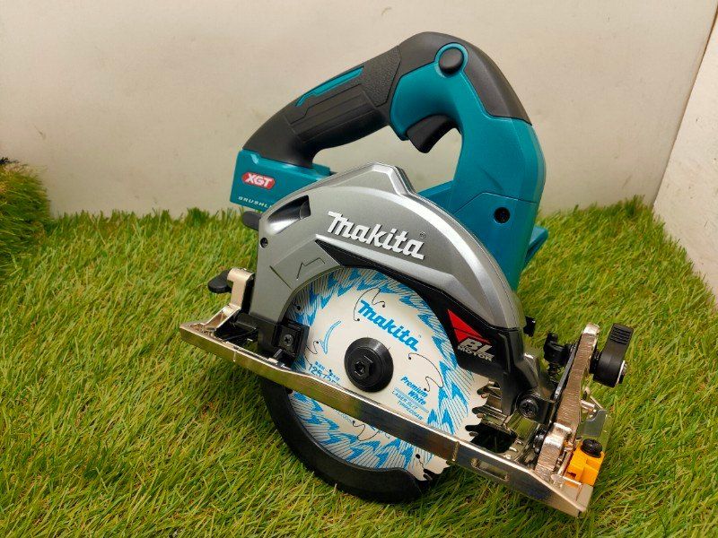 マキタ Makita 40Vmax 125ミリ充電式マルノコ 青 本体のみ HS007GZ ♥