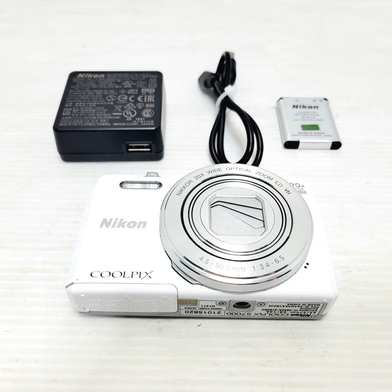 2882 Nikon ニコンCOOLPIX デジカメ S7000 ホワイト 美品 - メルカリ