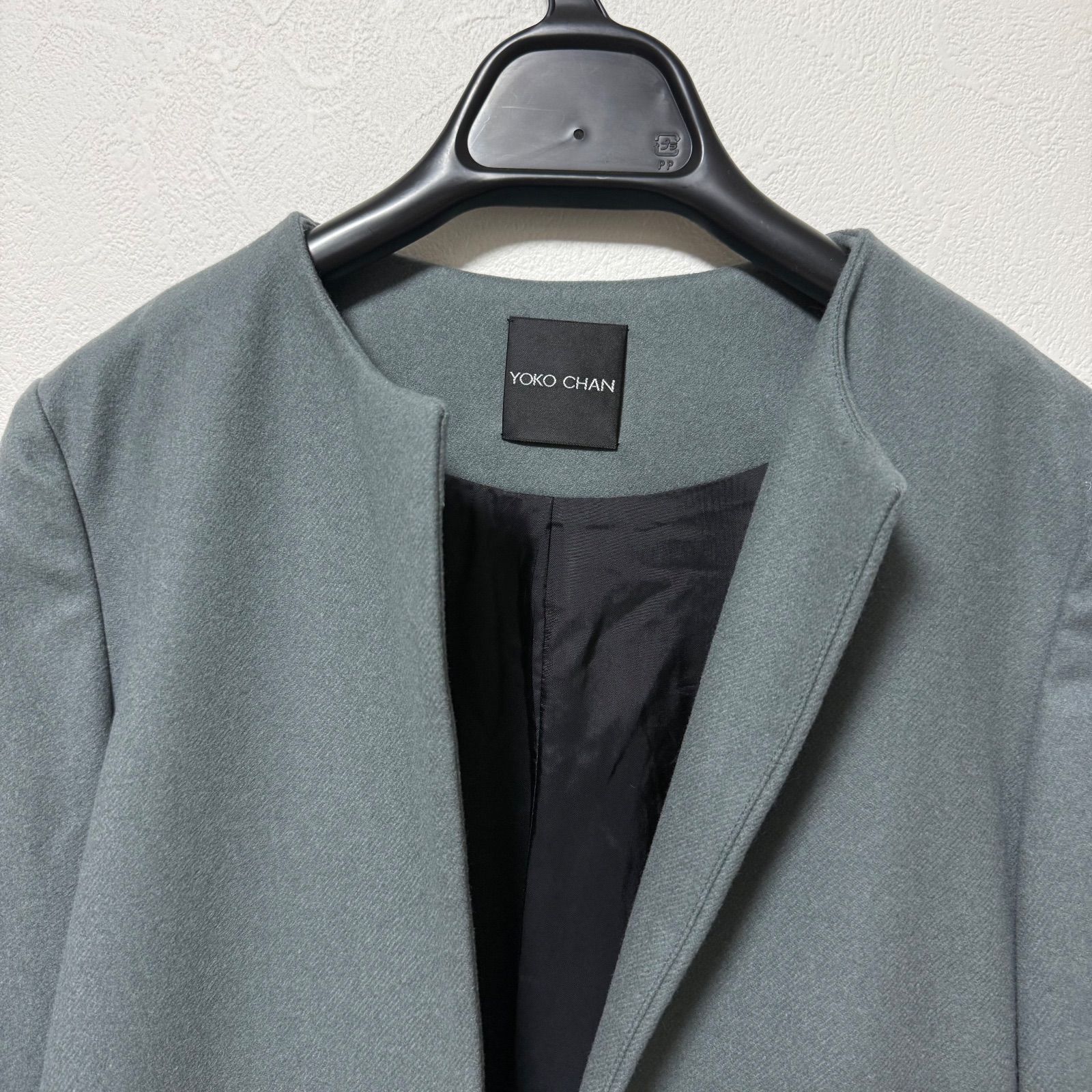 ヨーコチャン ノーカラーコート 裾フリル 限定色 ケリー - メルカリ