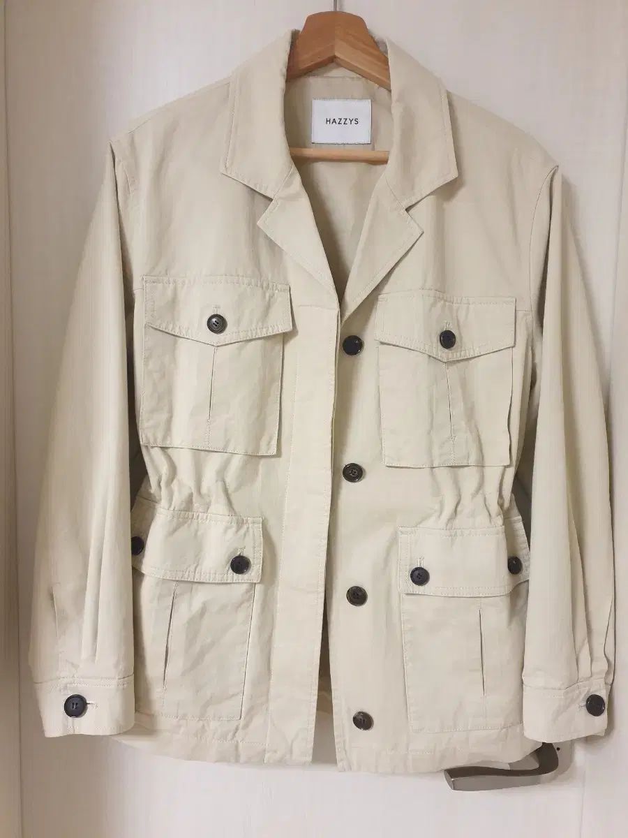 HAZZYS ベージュ マウンテンパーカー