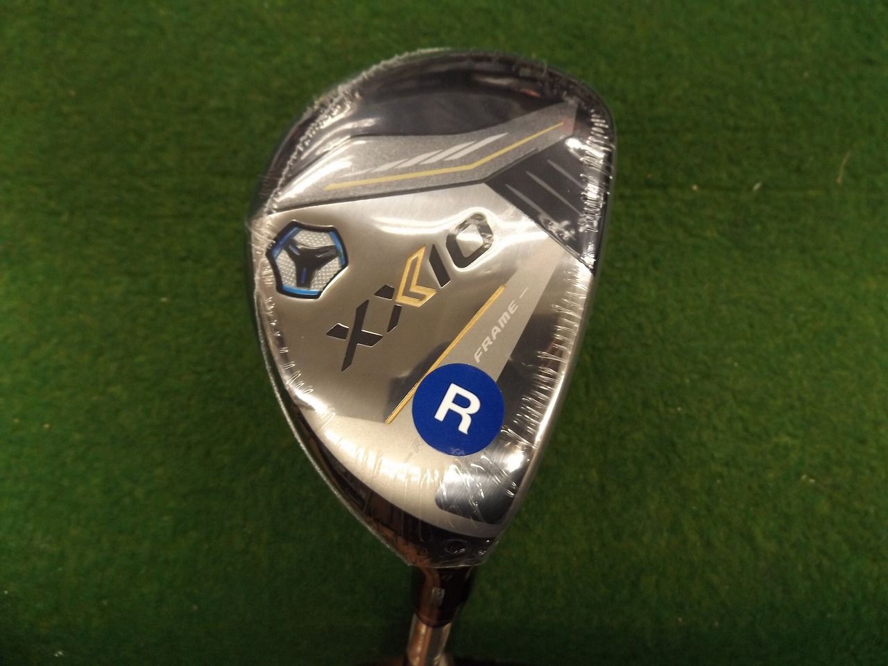 3837 XXIO 2025 ネイビー 4 20° MP1300 R カバー有 ダンロップ ゼクシオ ユーティリティ .987356