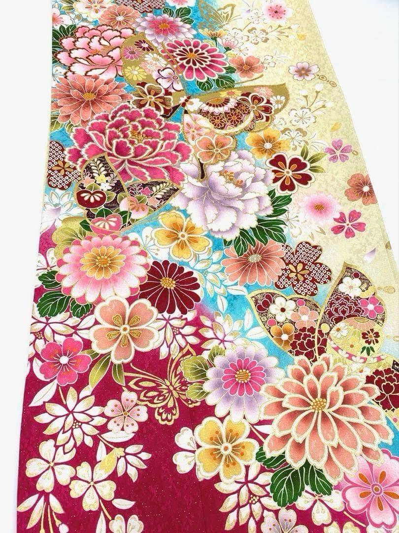 振袖 豪華 刺繍 金彩 紋意匠 牡丹 身丈166cm パールトーン加工済 