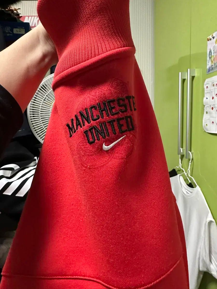 ストア NIKE(ナイキ) マンチェスターユナイテッド トラックジャージ