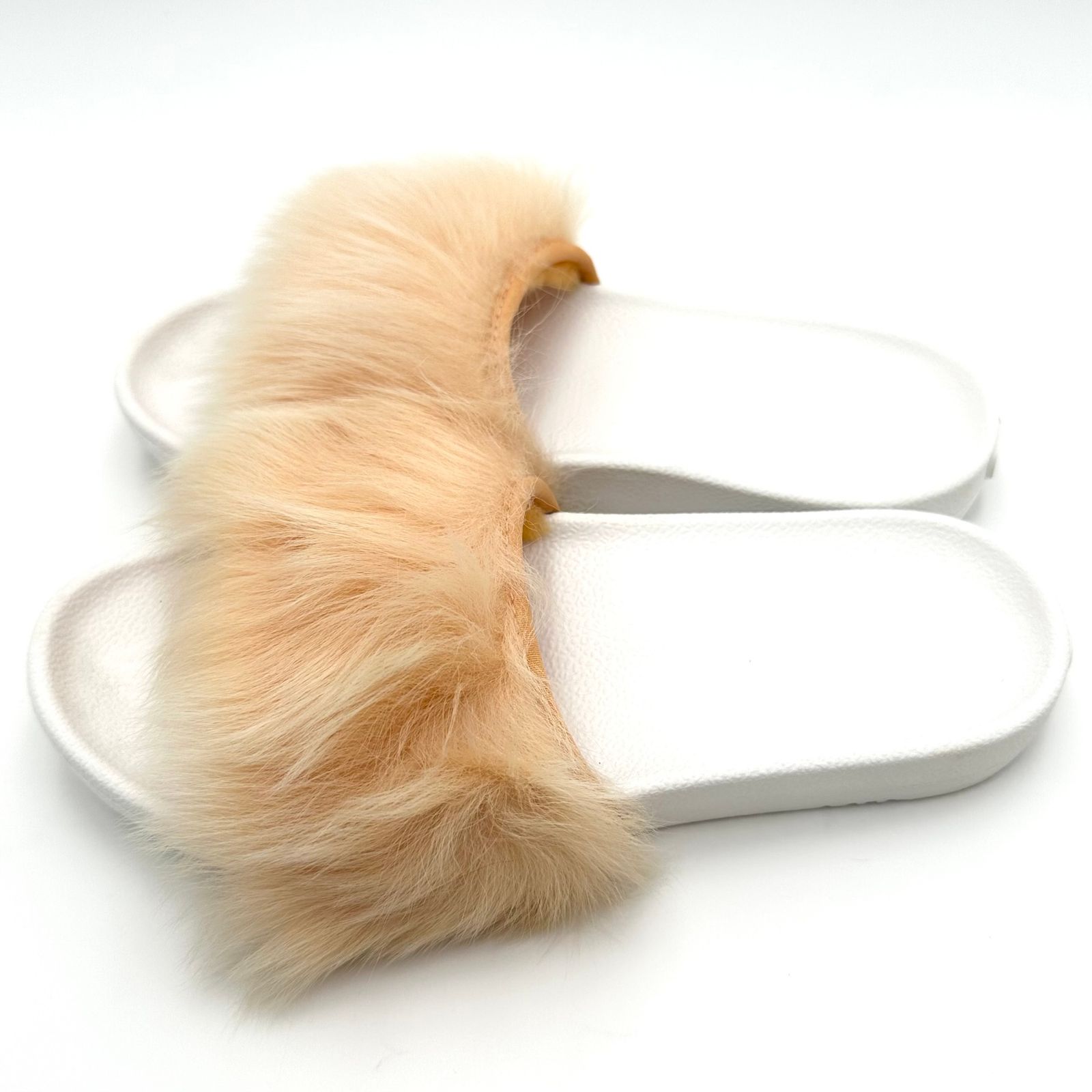 UGG - UGG ファー サンダルの通販 by 即購入歓迎⚠️ｺﾒﾝﾄはﾌﾟﾛﾌ
