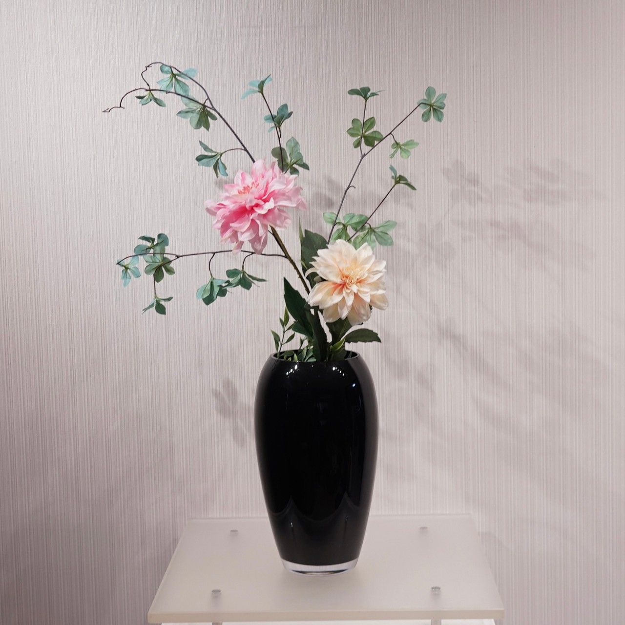 フラワーベース ブラック ガラス 造花付き 花瓶 北欧 ナチュラル モダン モデルルーム ポーランド製