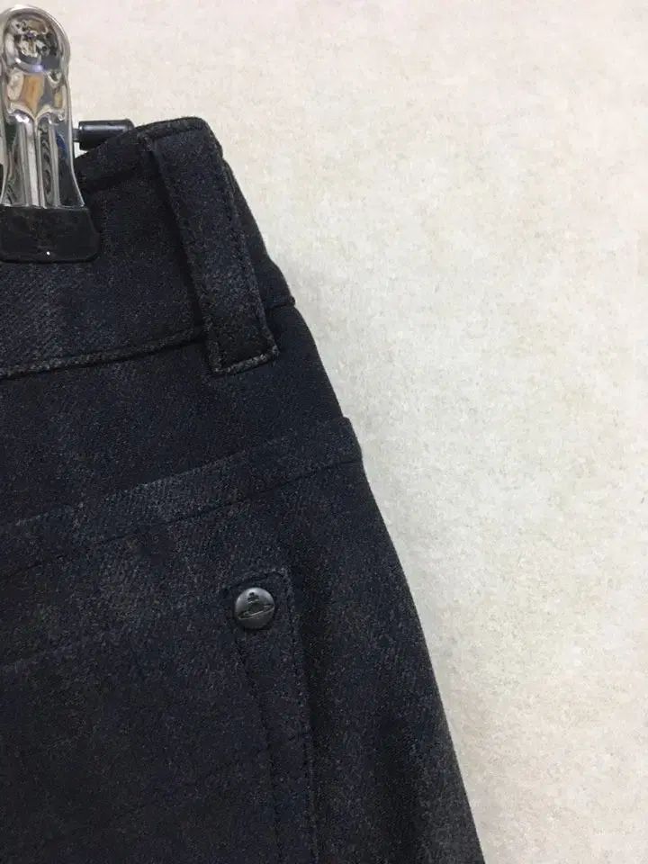 ストレッチパンツ