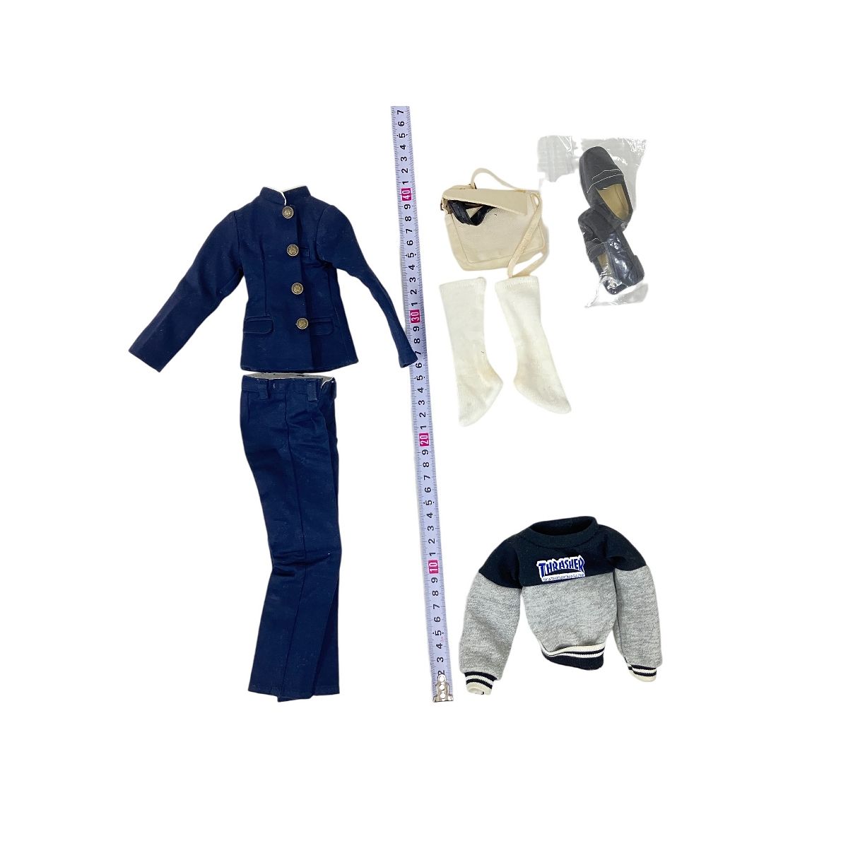 ドール 詳細不明 パーツ 髪 服 等 おまとめ セット サイズ 混合 ジャンク O10488580