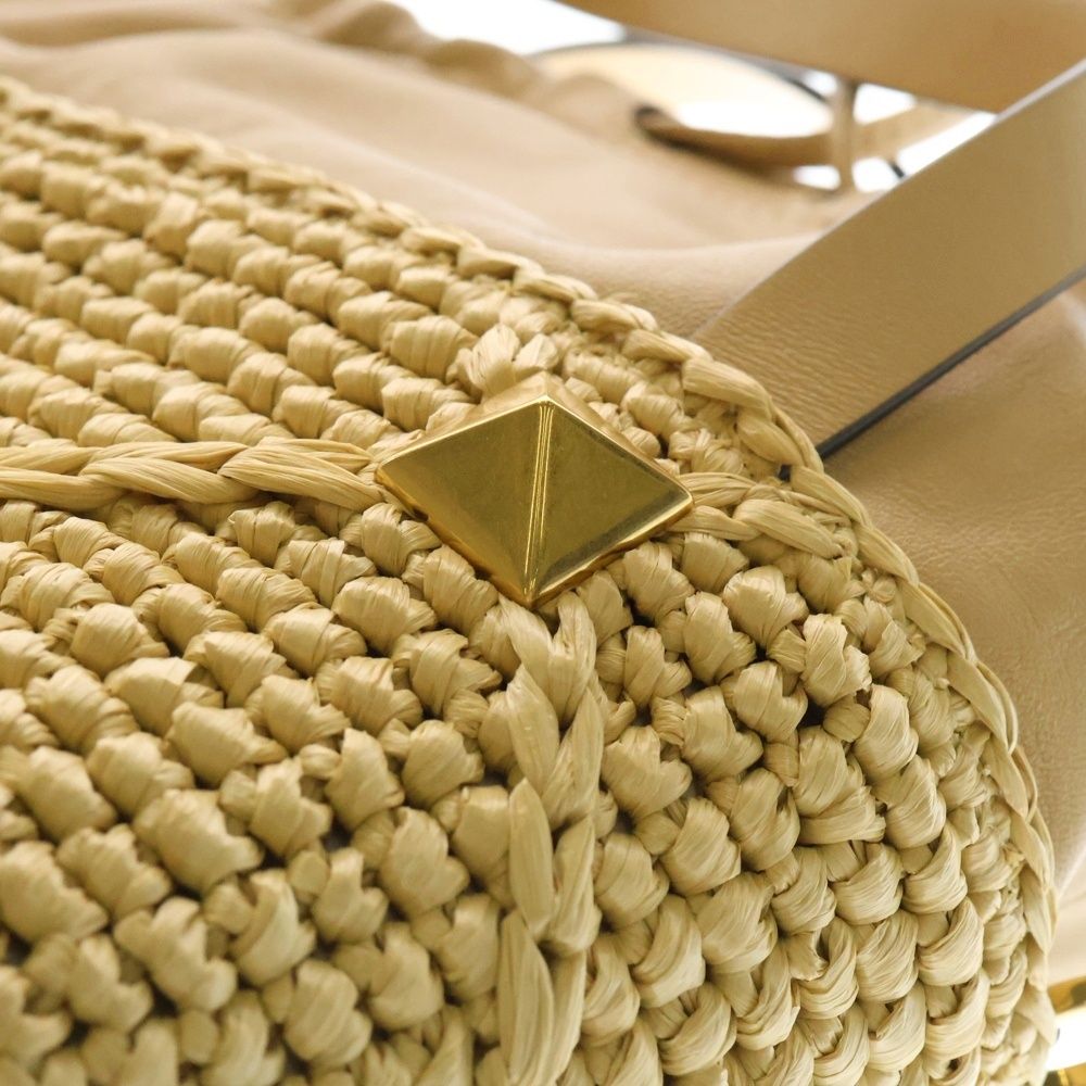 VALENTINO (ヴァレンティノ) ローマンスタッズ バケットバッグ