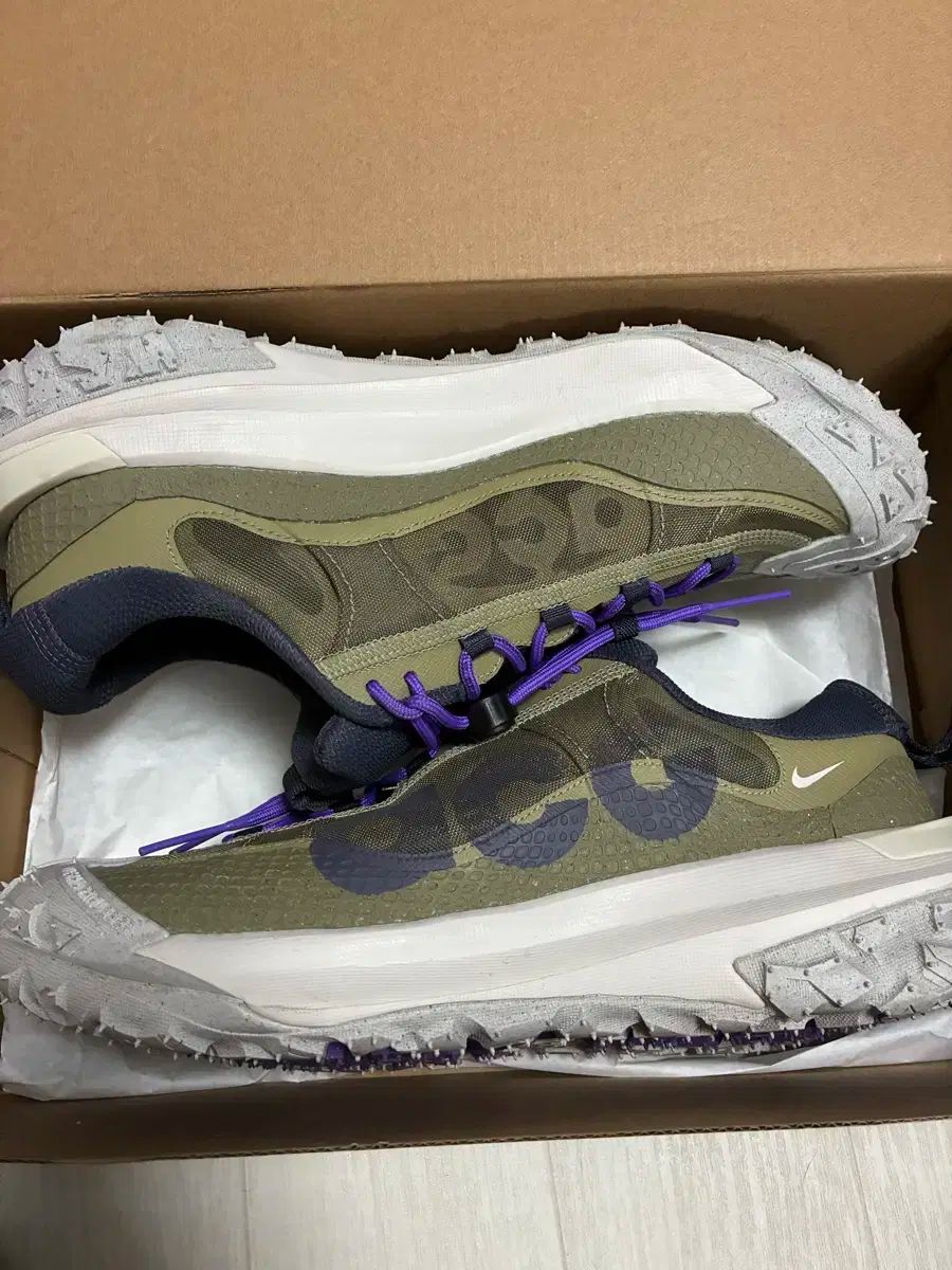 NIKE ナイキ ACG マウンテン フライ 2