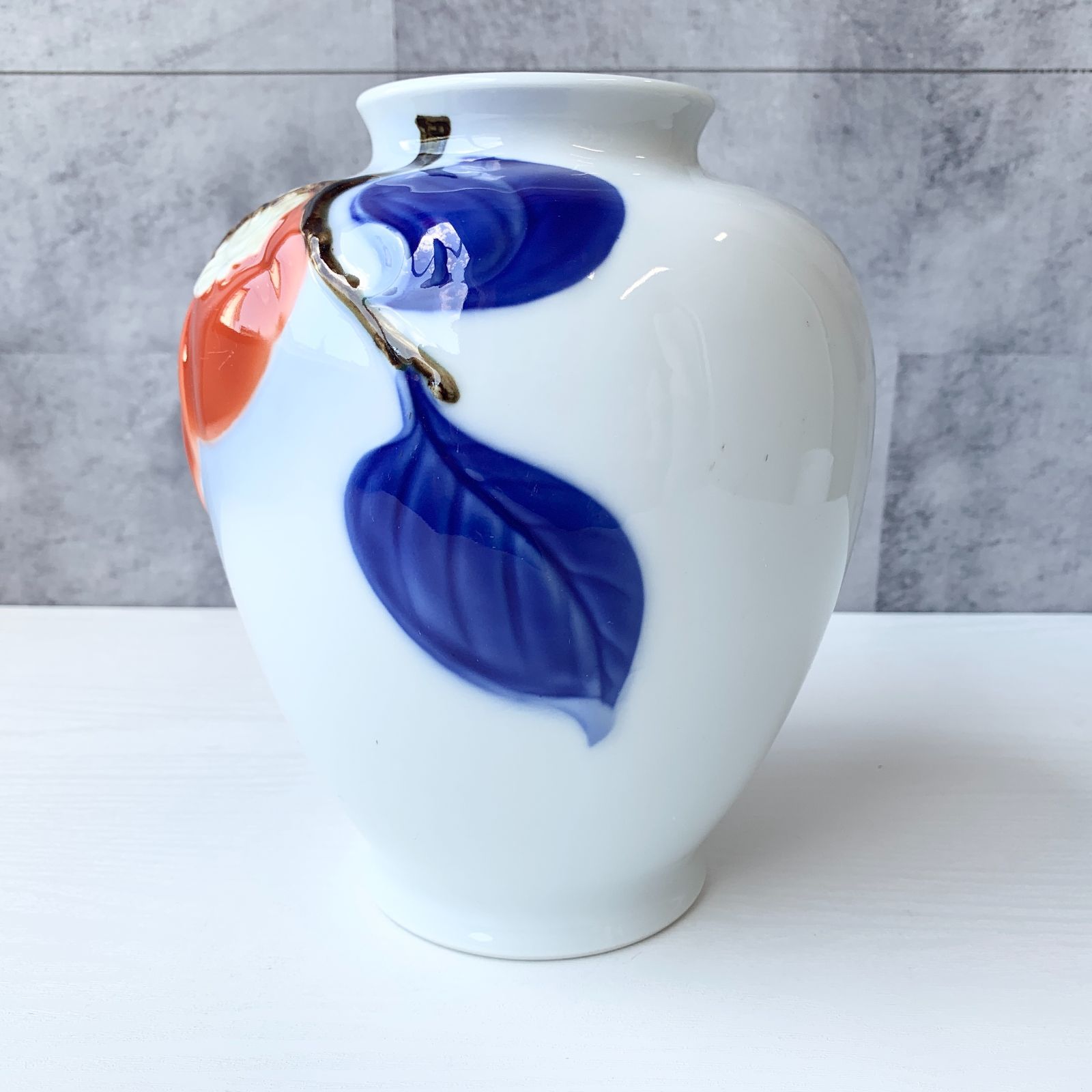 深川製磁 有田焼 花瓶 花器 フラワーベース 壺 柿図 浮き彫り 盛り絵 立体的 置き物 インテリア 工芸品