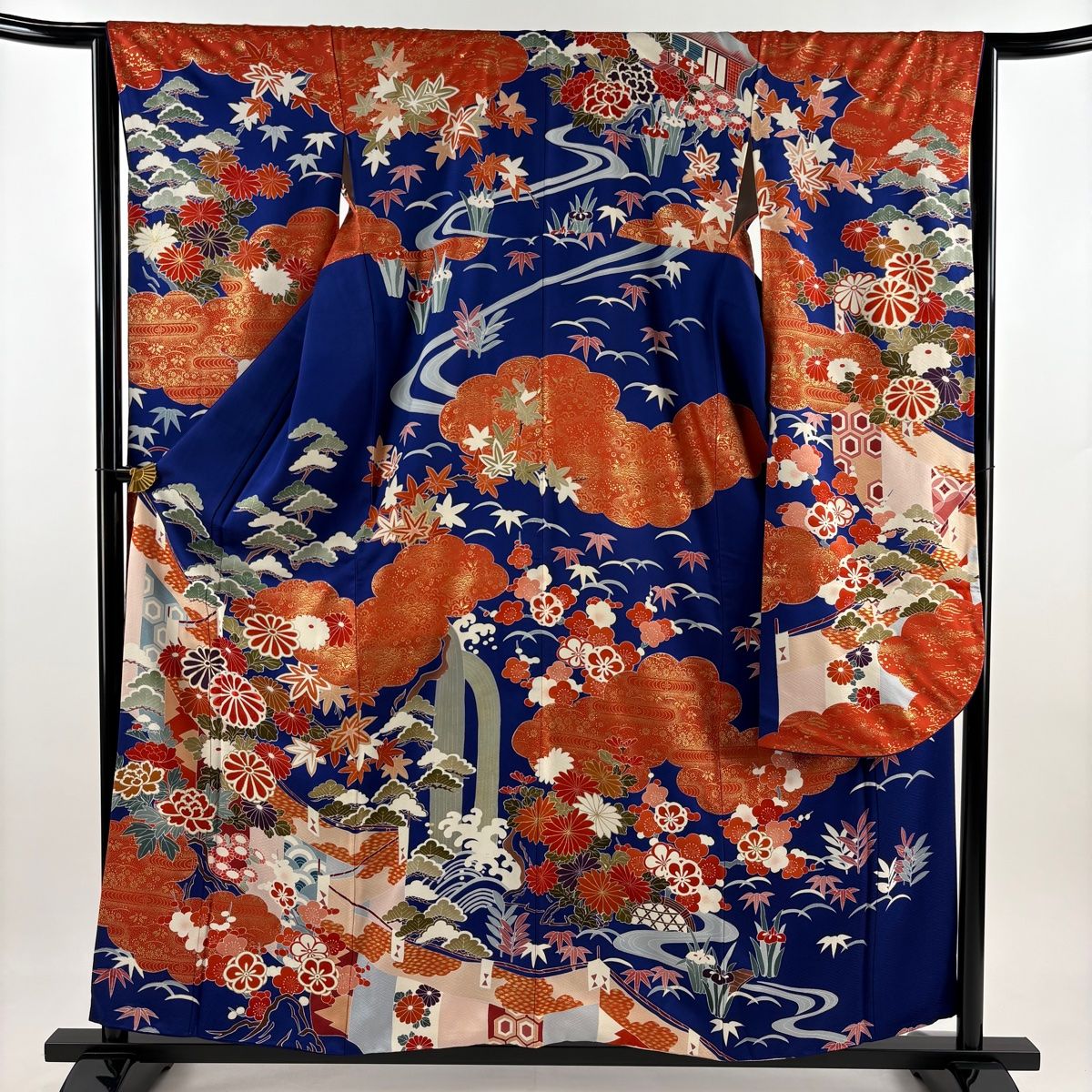 振袖 身丈158.5cm 裄丈64.5cm M 袷 菊 幔幕 刺繍 金彩 紺色 正絹 秀品