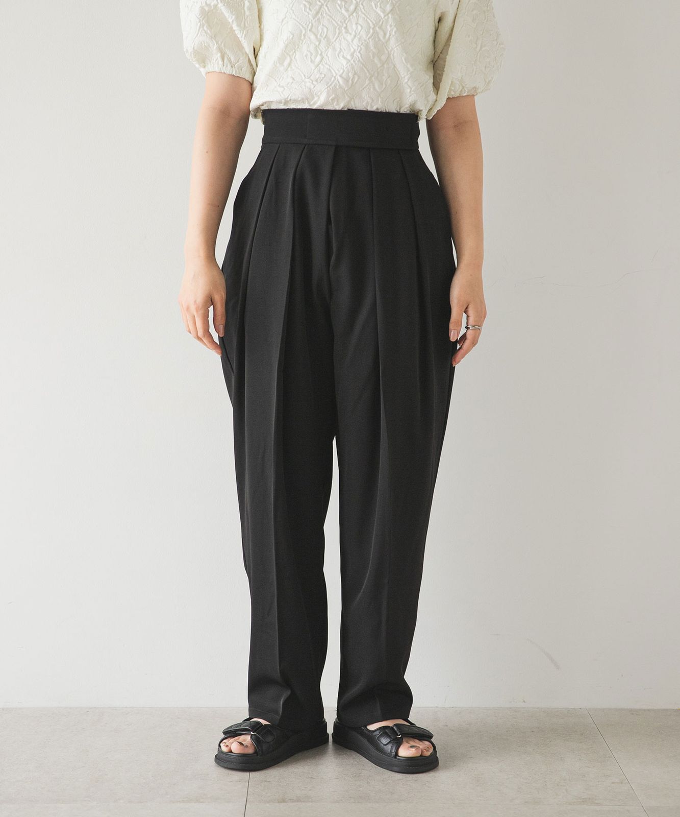 夢展望公式 [新品未使用] ベルクロタックワイドパンツ [ブラック] 他カラー別ページ有 rectangle パンツ ワイドパンツ・ガウチョパンツ（フルレングス） 533612-03
