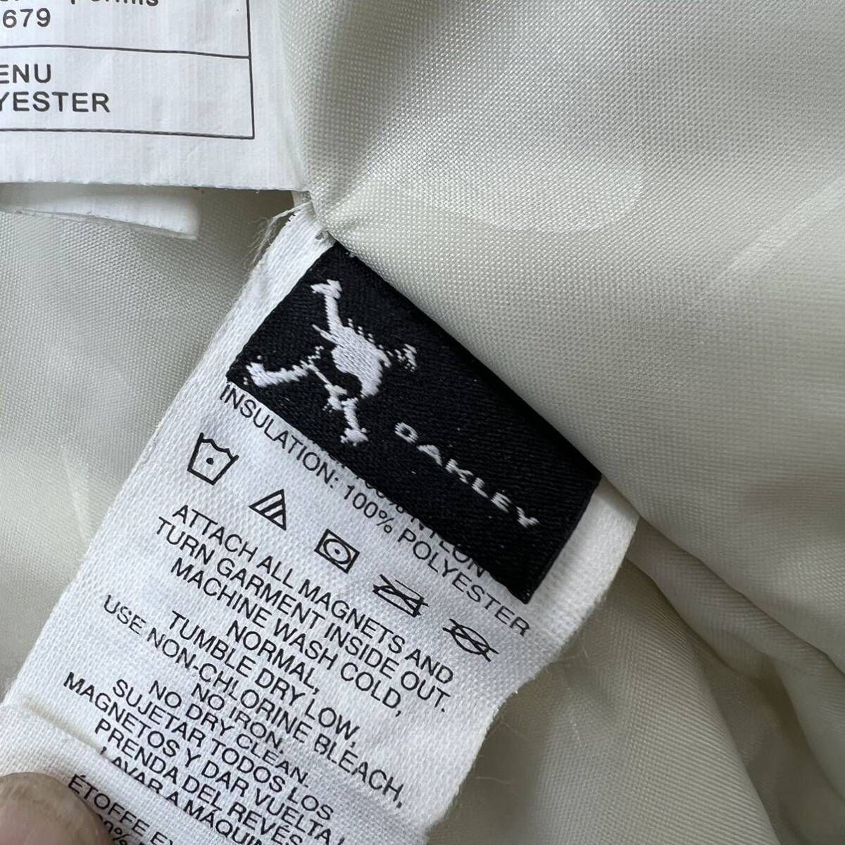 ナイロンジャケット