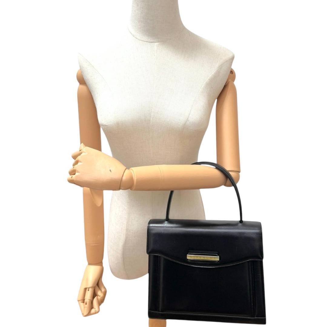 美品　GIVENCHY ジバンシー E8 ハンドバッグ　フォーマルバッグ　黒 美品☆GIVENCHY ジバンシー ハンドバッグ フォーマルバッグ トップ