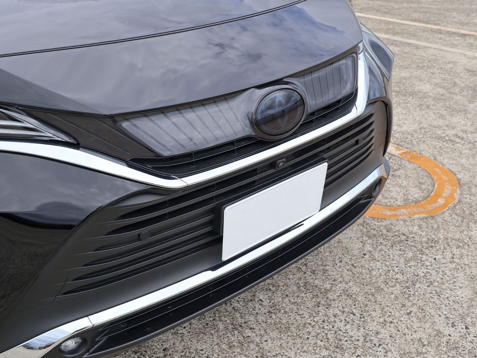 Tint+何度も貼れる エンブレム スモークフィルム(スモーク20％) ハリアー MXUA80/MXUA85/AXUH80/AXUH85 80系 80