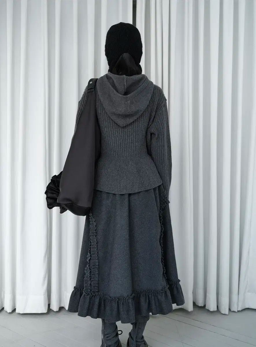 Saenginstudios flare waist wool hooded knit