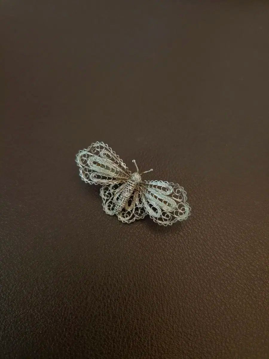 オリジナル ヴィンテージ フィリグリ 蝶 ブローチ