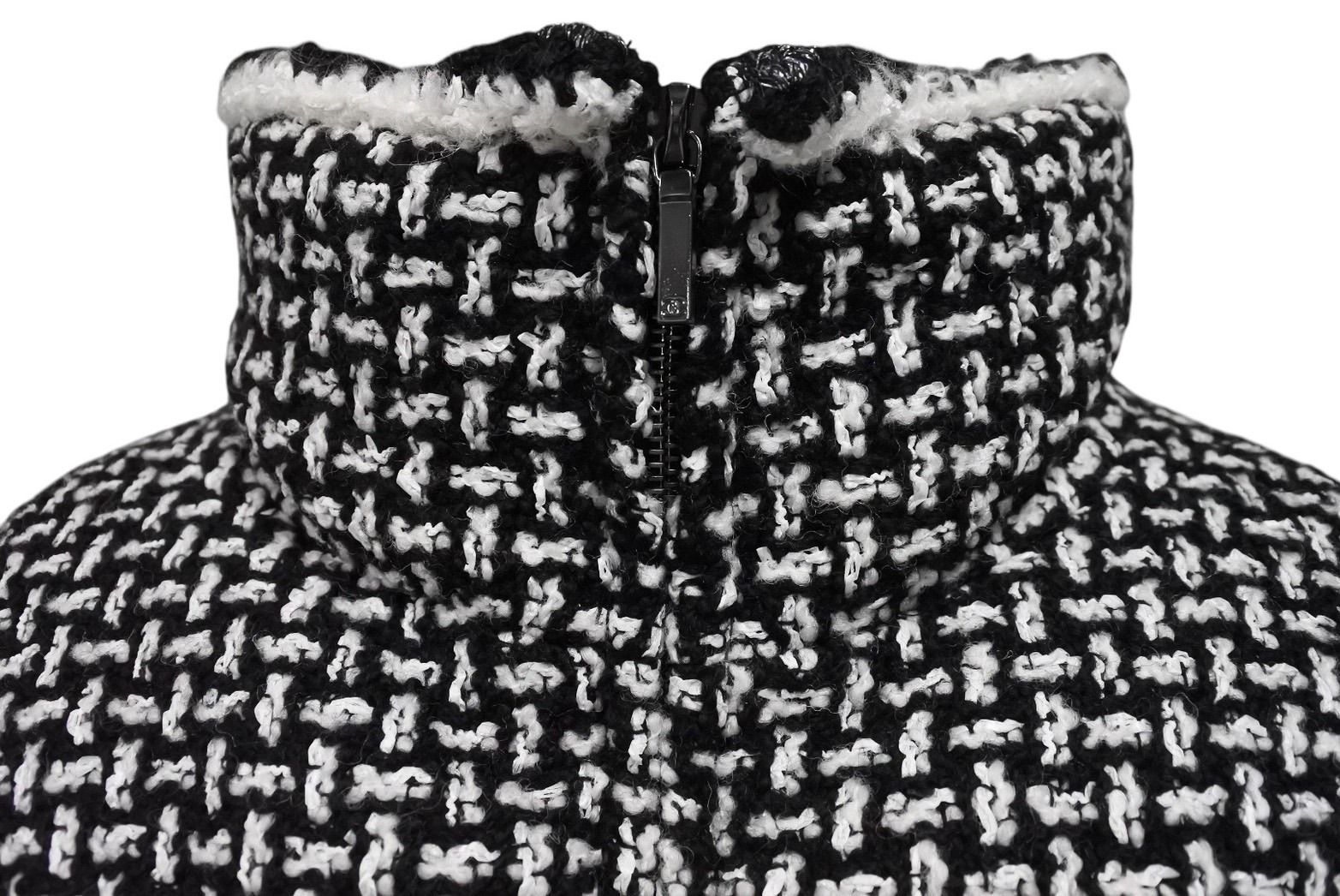 極美品 CHANEL シャネル ダウンジャケット P64949V36483 サイズ38