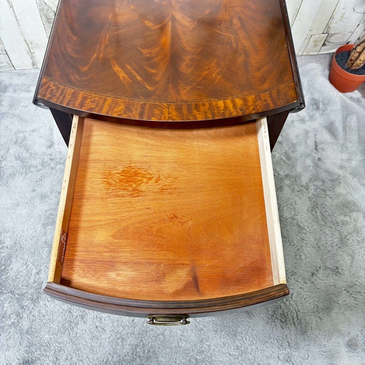 《リユース美品！》筑波産商 サリーレ テーブル バタフライ  高さ調整可 リユース美品！》筑波産商 サリーレ テーブル バタフライ 高さ調整可