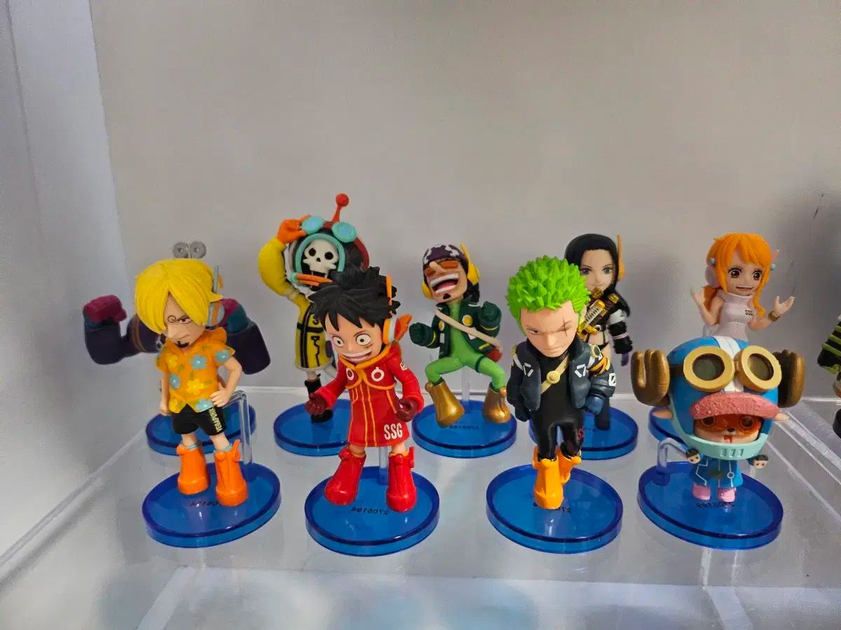 ONE PIECE ワンピース フィギュア エッグヘッド ワールドコレクタブル 9 種 まとめて販売します