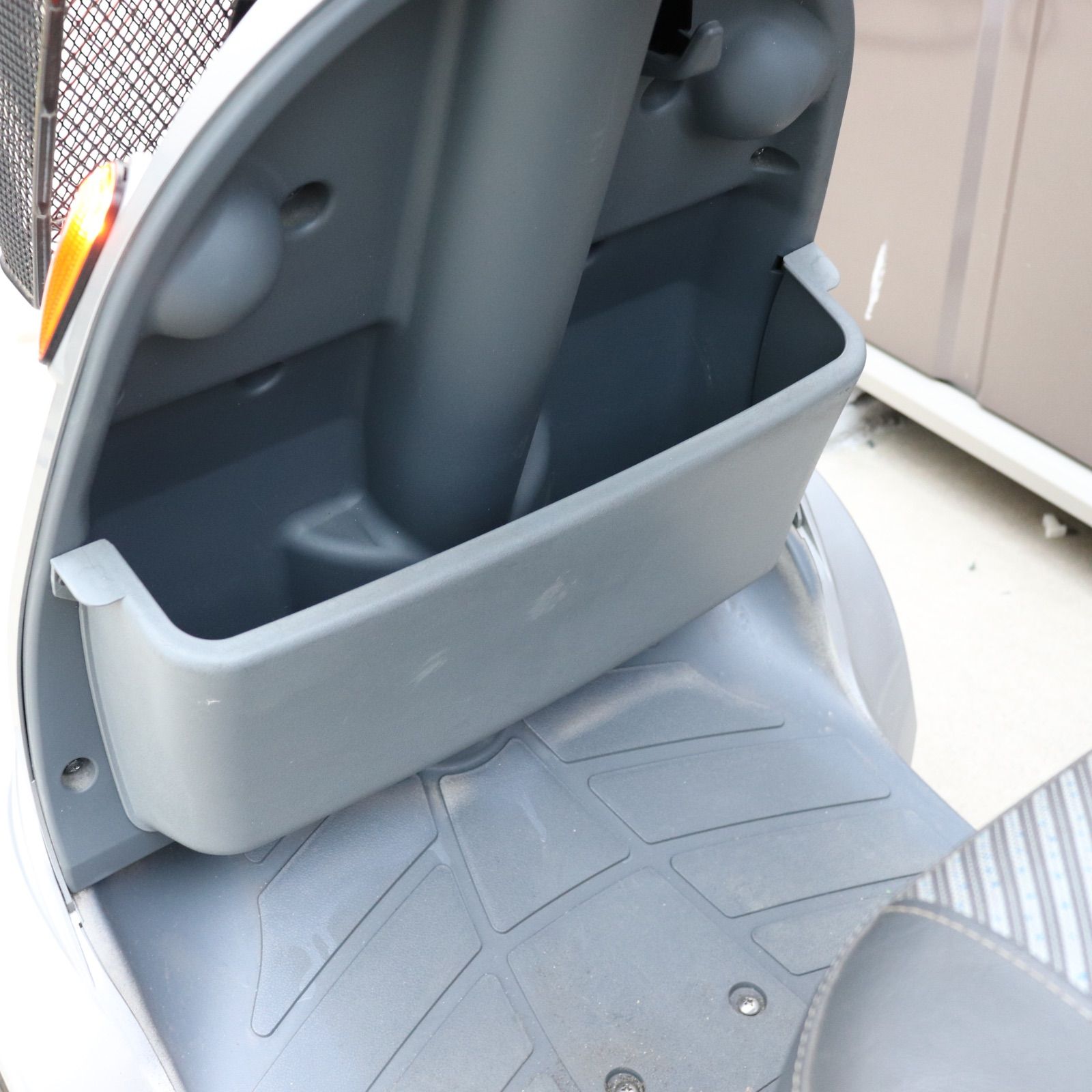 愛知県発】SERIO セリオ 歩行パートナー SBT40 セニアカー シルバー 銀 