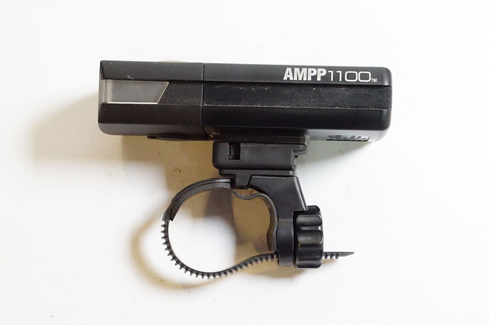 CATEYE 「キャットアイ」 AMPP1100 フロントライト / バイチャリ熊谷店