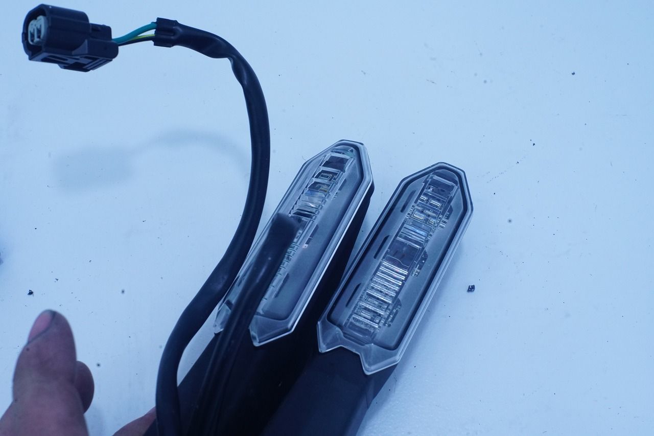 カワサキ 純正 Z900RS LEDウインカー 1台分 ウインカー 4個セット