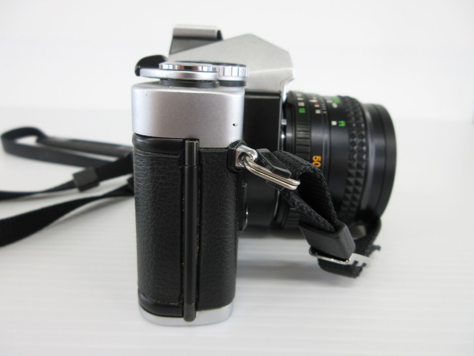 ジャンク品】MINOLTA XD フィルムカメラ XD 収納ケースと説明書付き