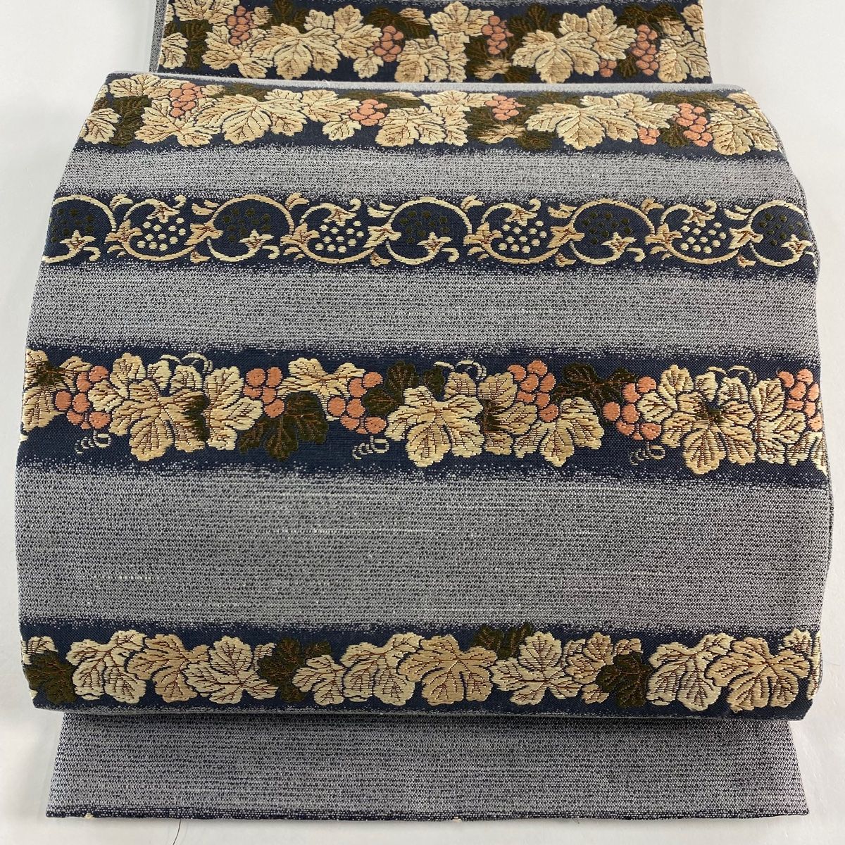 袋帯 秀品 葡萄 段縞 刺繍 青紫 六通 正絹 【中古】 - メルカリ