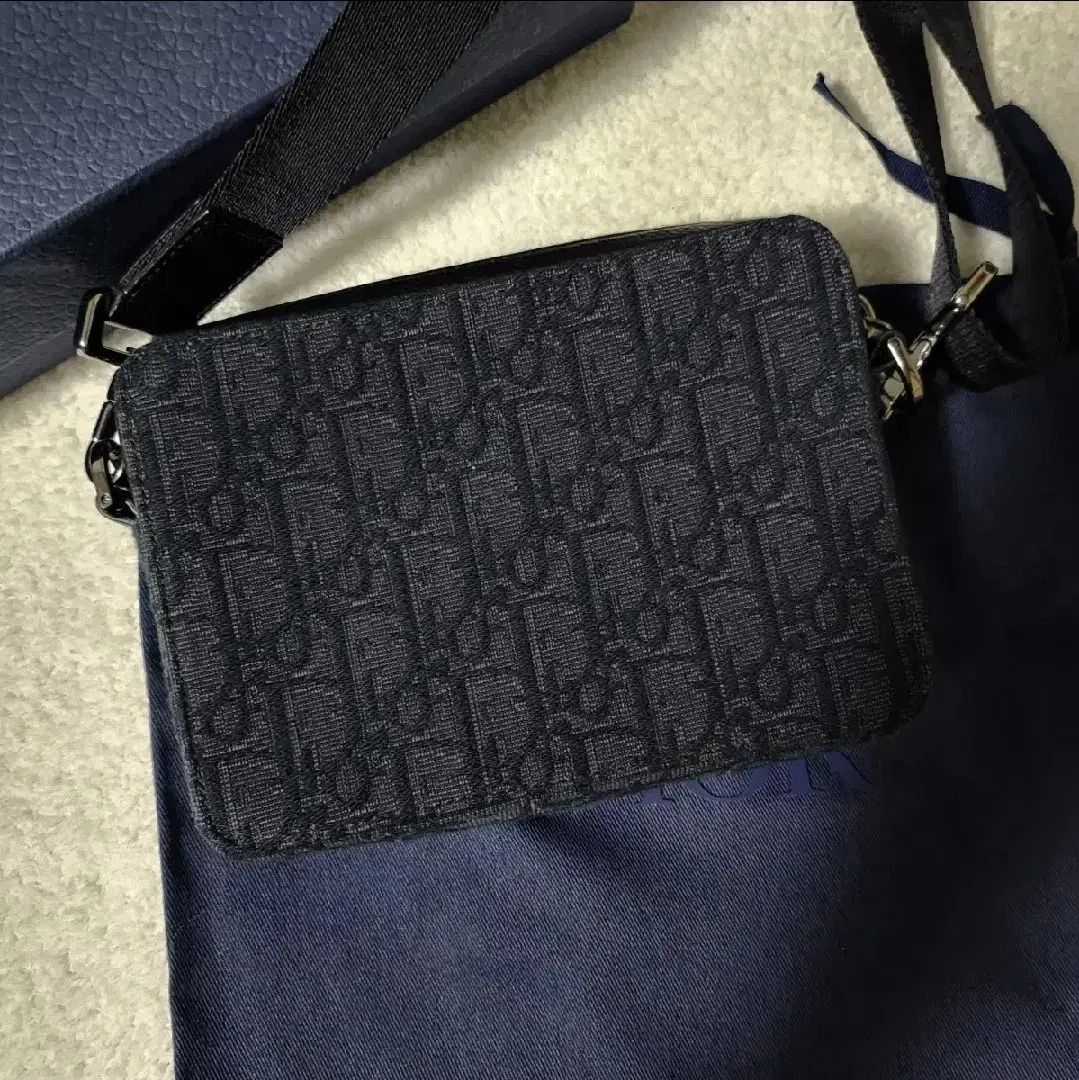 ポーチ メッセンジャーバッグ