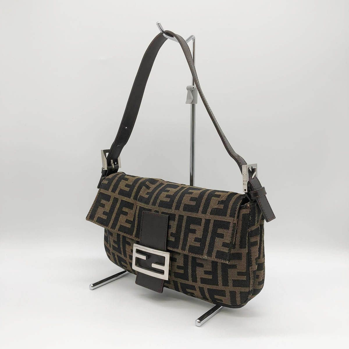 美品 FENDI フェンディ ズッカ マンマバケット ショルダーバッグ