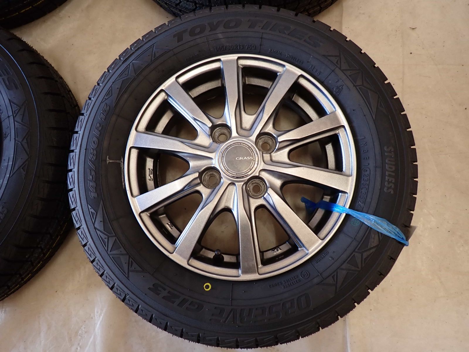 冬 製 4本SET 会社宛 145 80R13×4J 75Q トーヨー オブザーブ GIZ3 アルミ N-BOX ワゴンR アルト タント モコ NO D6073 TRITUETUBI_COM