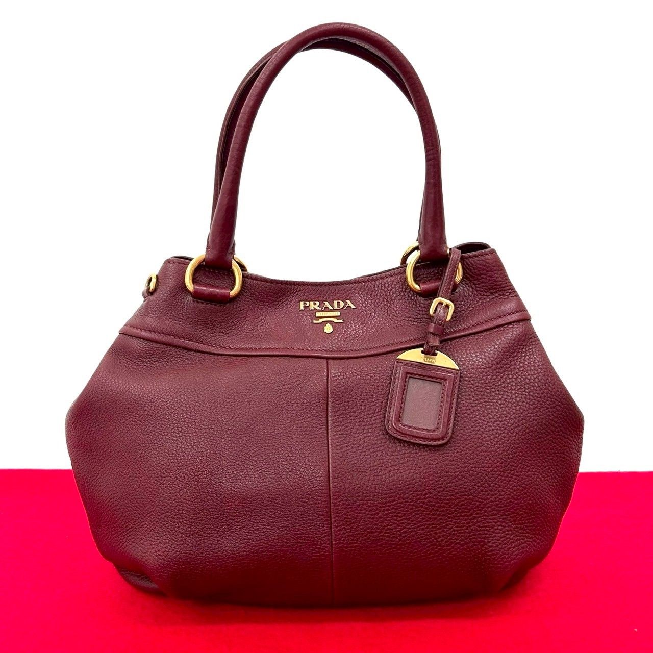 プラダ PRADA 本革 レザー 希少 ミニショルダーバッグ プラダ PRADA 本革 レザー 希少 ミニショルダーバッグ