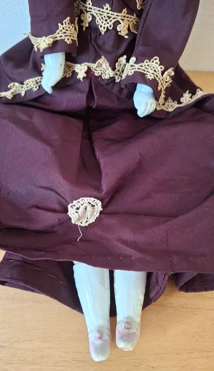 ボーンチャイナドール23センチ チャイナドール 3 回 - メルカリ