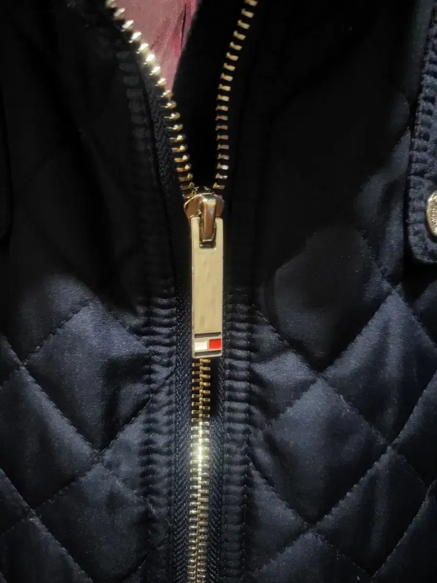 トミーヒルフィガー