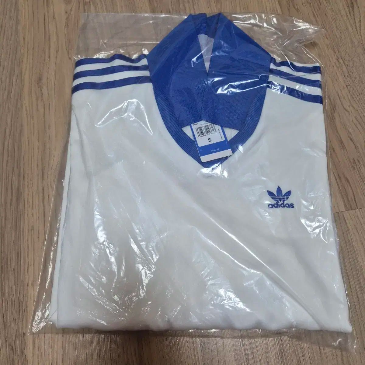 adidas アディダス 3本線 サテン 白 トップス すべてのサイズ 全国