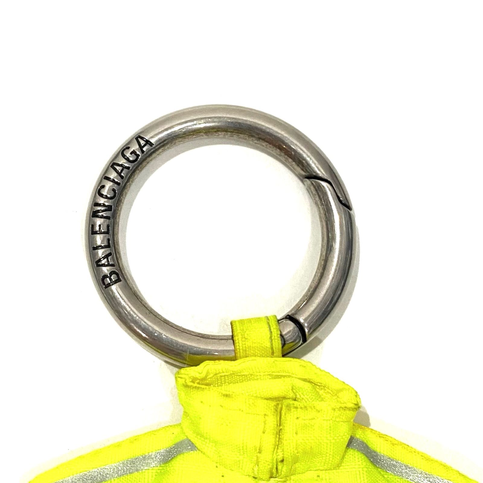 BALENCIAGA バレンシアガ Micro ウインドブレーカー キーホルダー 