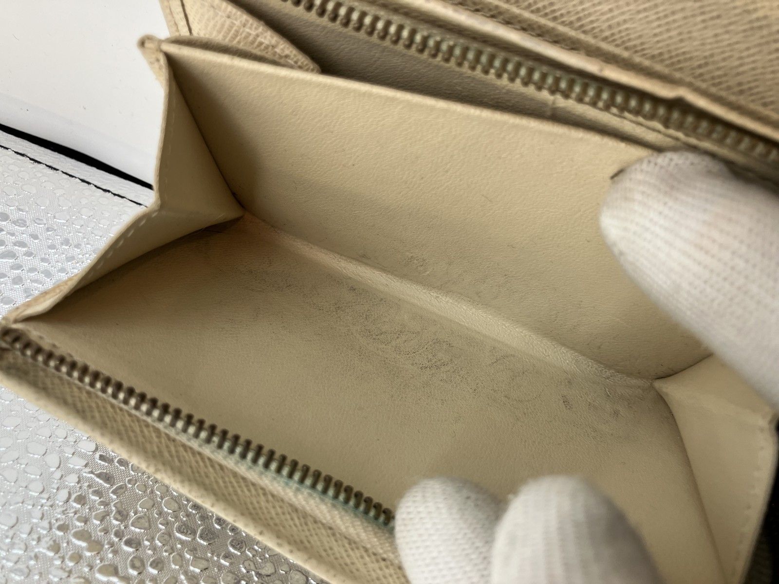 ルイヴィトン ダミエアズール 白 2つ折り財布コンパクト 14×9cm