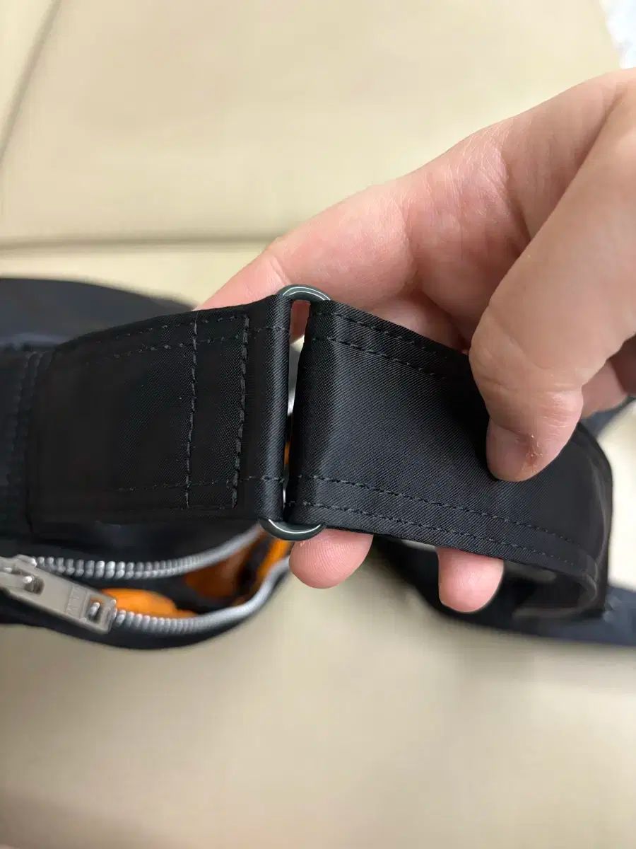 サッパリした Porter ポーター タンカー ブラック クロスバッグ