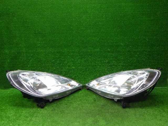 HONDA フィットハロゲンヘッドライト左右