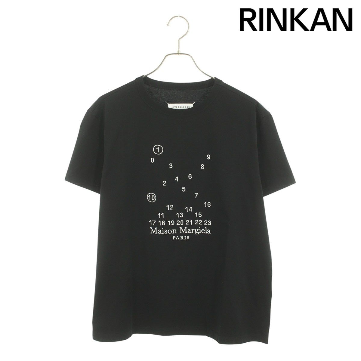 【タグ付き・美品】メゾンマルジェラ☆刺繍カレンダーロゴ入りTシャツ 点字ロゴ タグ付き・美品】メゾンマルジェラ☆刺繍カレンダーロゴ入りT