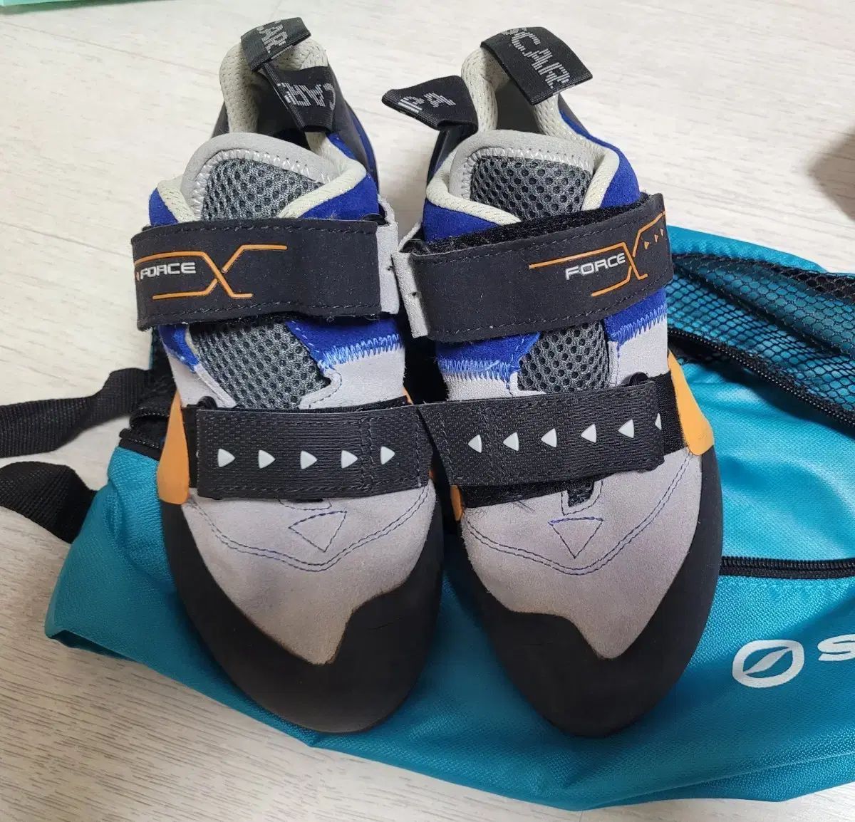 スカーファ フォース X クライミングシューズ EU39