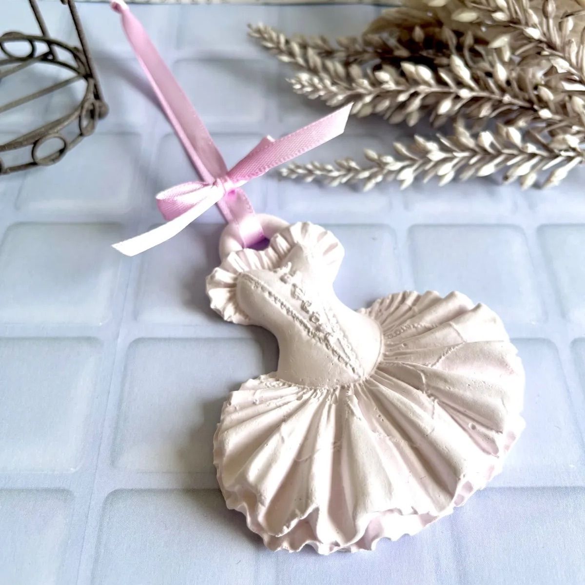 アロマストーンドレスサシェ(ベージュ)