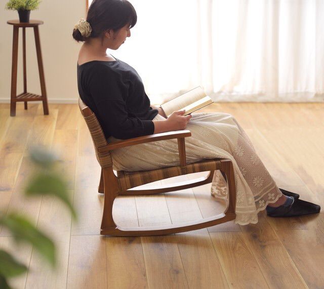 リラックスロッキングチェア