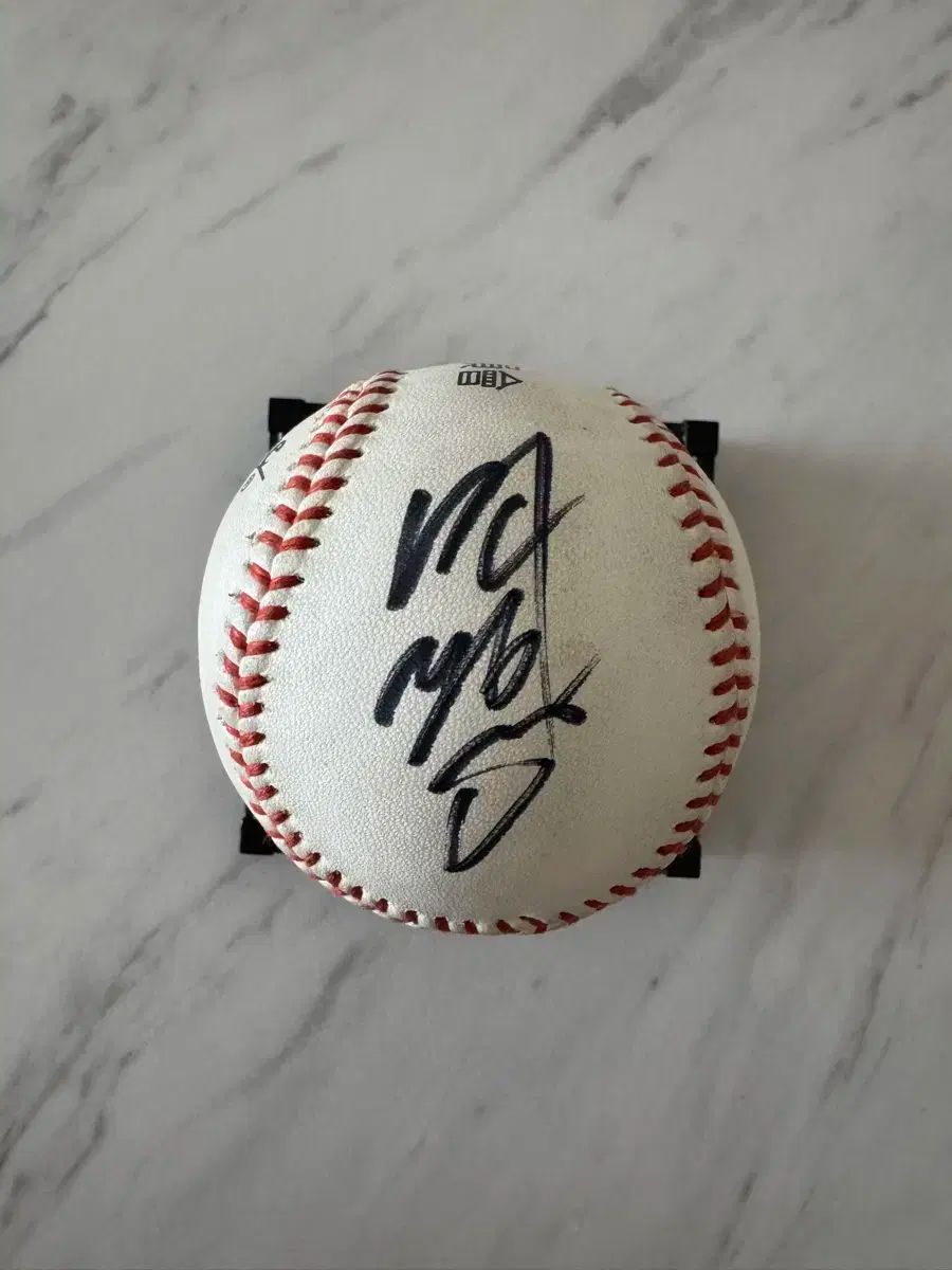 ソン ドンヨル 旧モデル 公式球 サイン入り