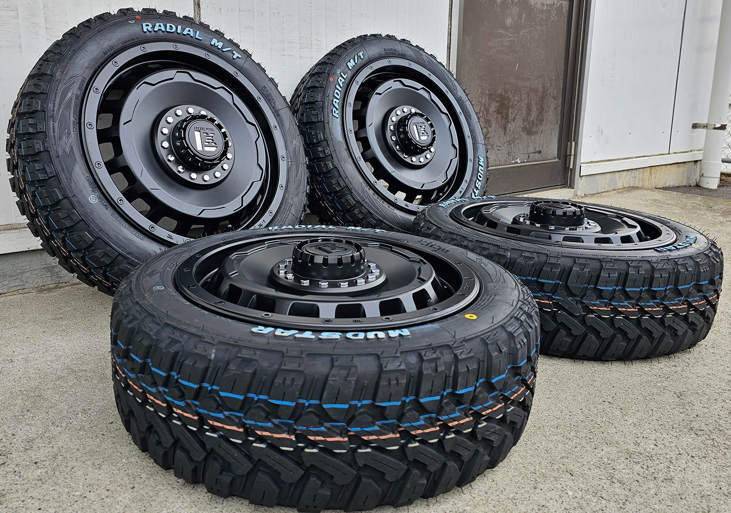 クロスビー レクセル スワッガー【純正タイヤサイズ】 オフロード系 MUDSTAR MT 175/60R16 タイヤホイール 16インチ  ホワイトレター - メルカリ