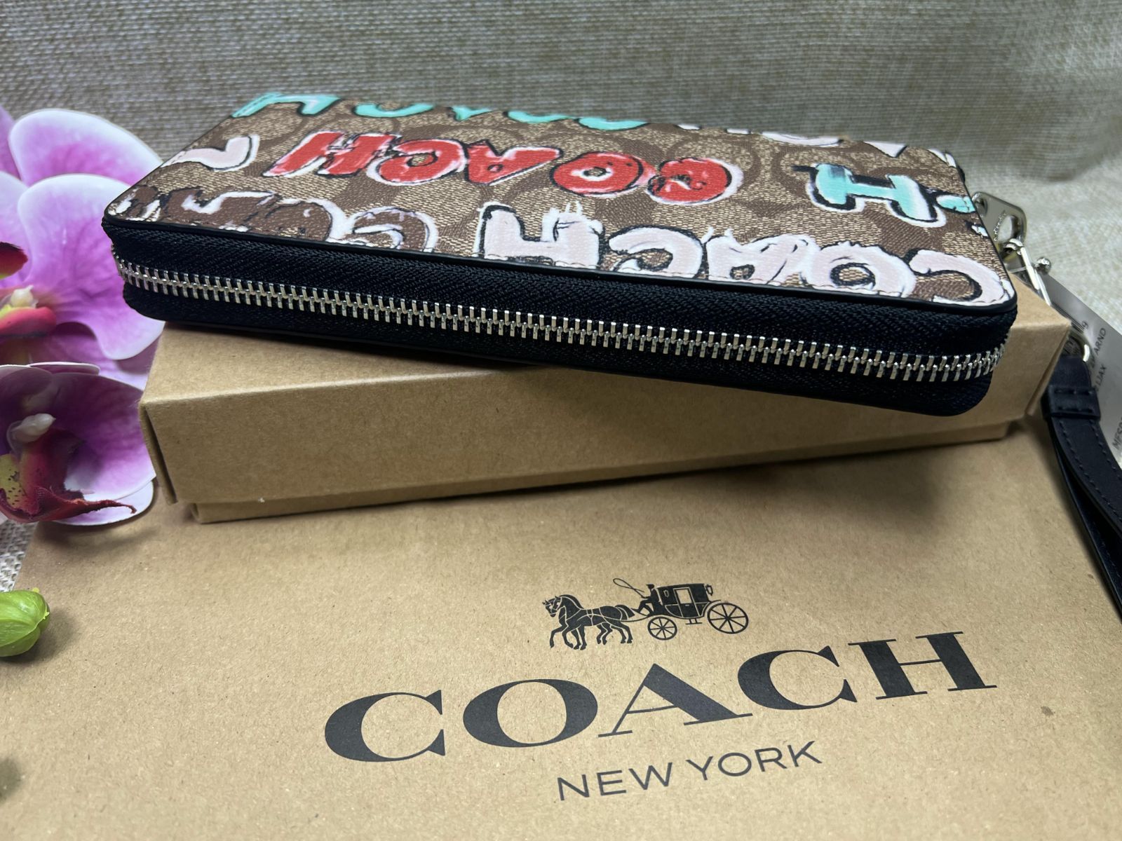 コーチ 長財布 COACH 財布 シグネチャー ミント サーフ COACH X MINT + SERF コラボ ロング ジップ アラウンド キャンバス  プレゼント 贈り物 ギフト 財布 レディース ファッション 新品 未使用 ブランド CM837 A331