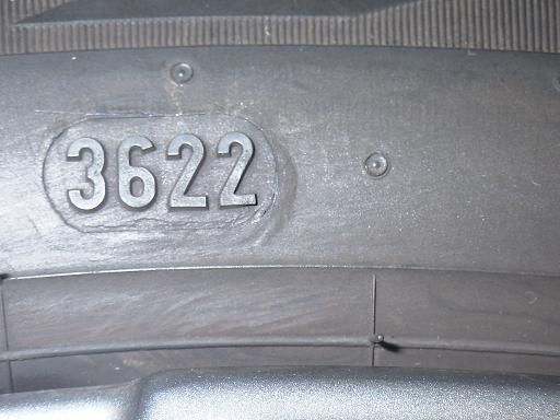 PIRELLI スタッドレス