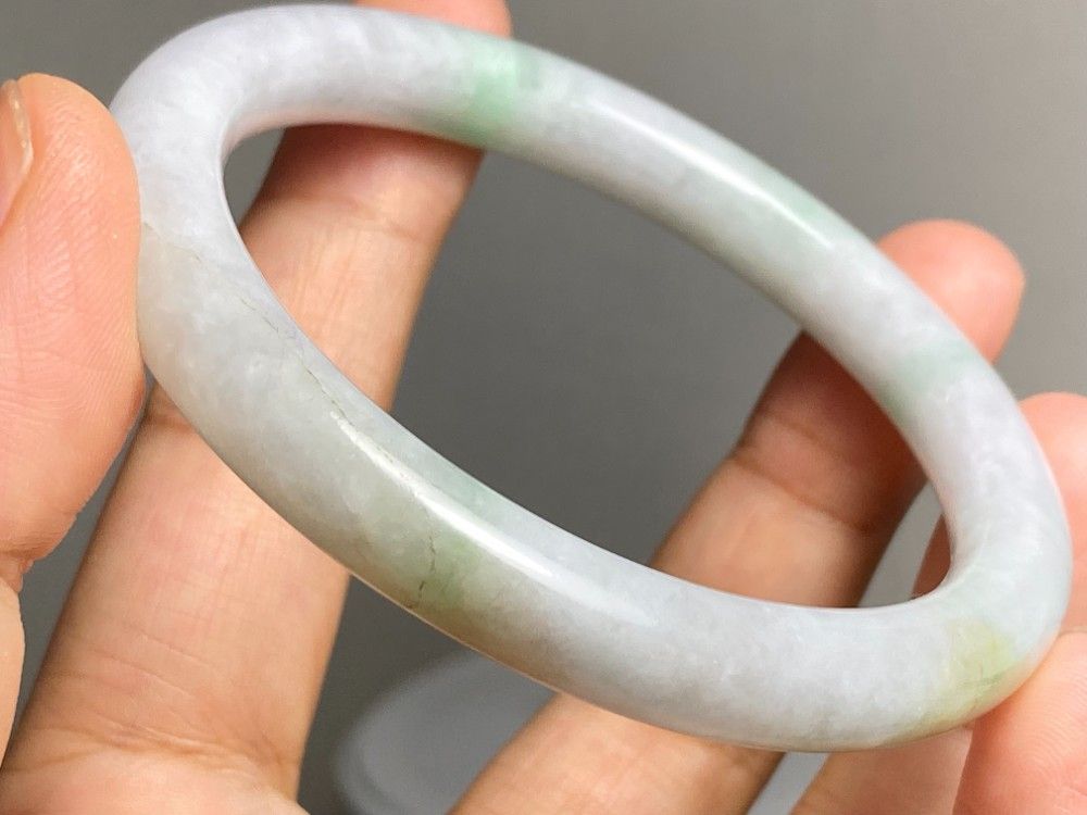 ミャンマー産　A貨翡翠バングル 最終値下げ A貨ミャンマー翡翠 小型バングル（内直径55mm）n10 : 龍香